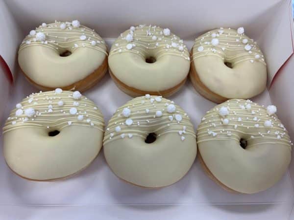 Hochzeit Donutbox weiße Streusel mit Streifen